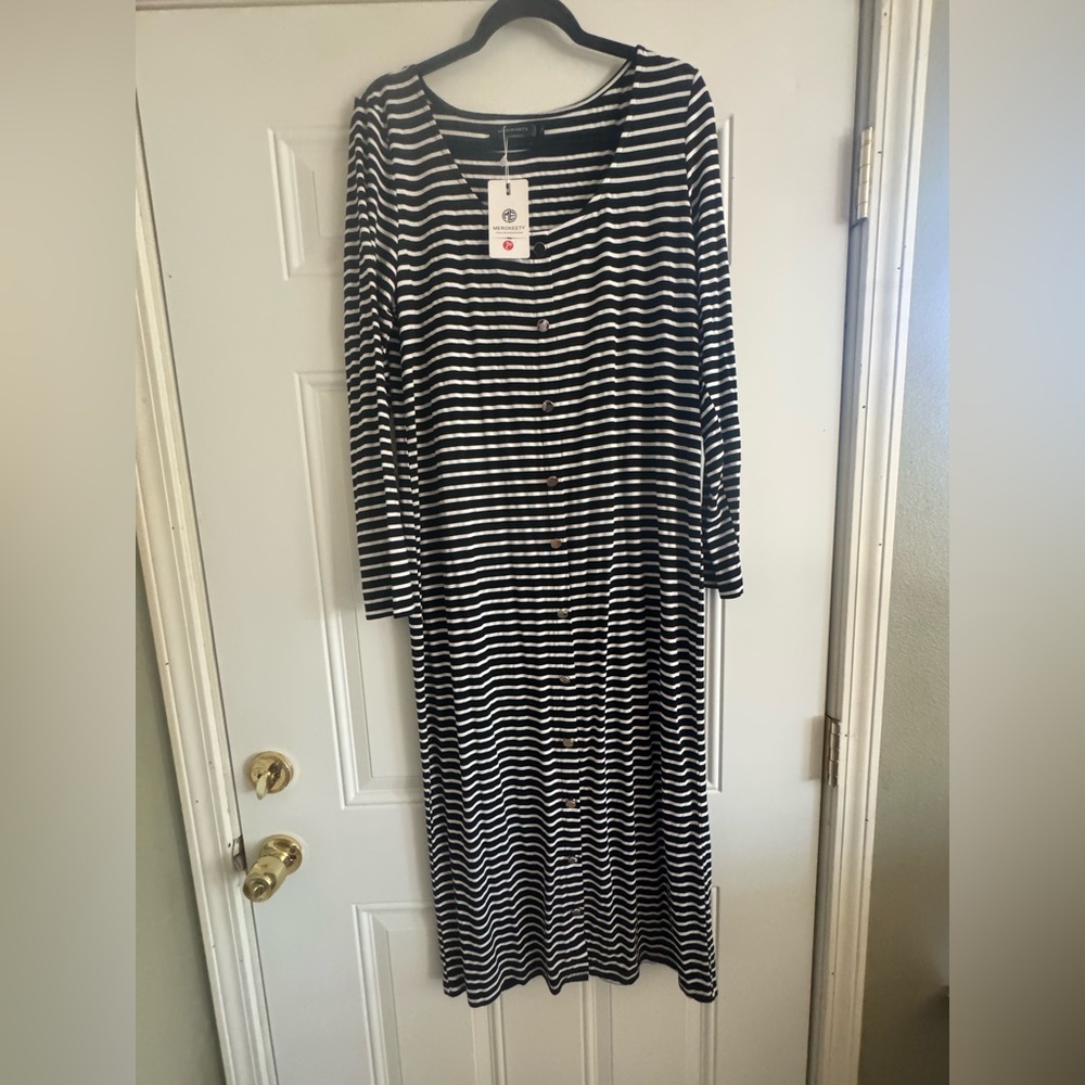 Striped Black and White Maxi Dress - Picture 1 of 5